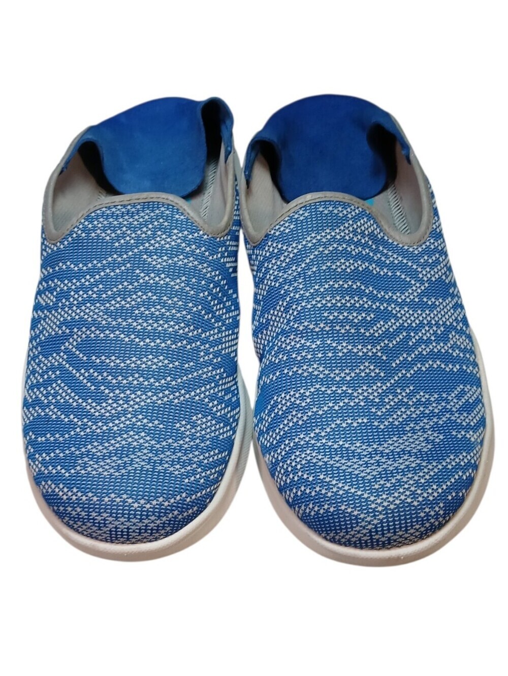 Softwalk Mesh Shock Absorbing Sneaker Or Slip On Size 9.5